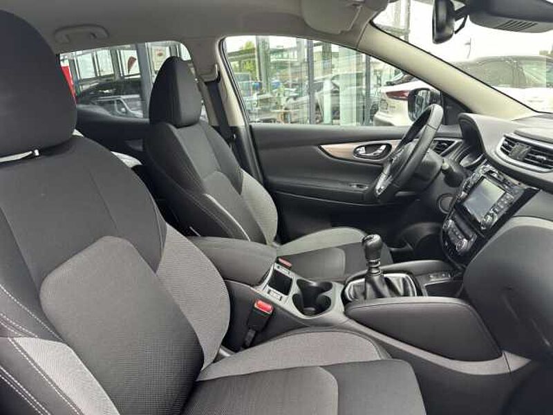 Nissan Qashqai 1.2 DIG-T N-Connecta NAVI/360°KAMERA/SHZ