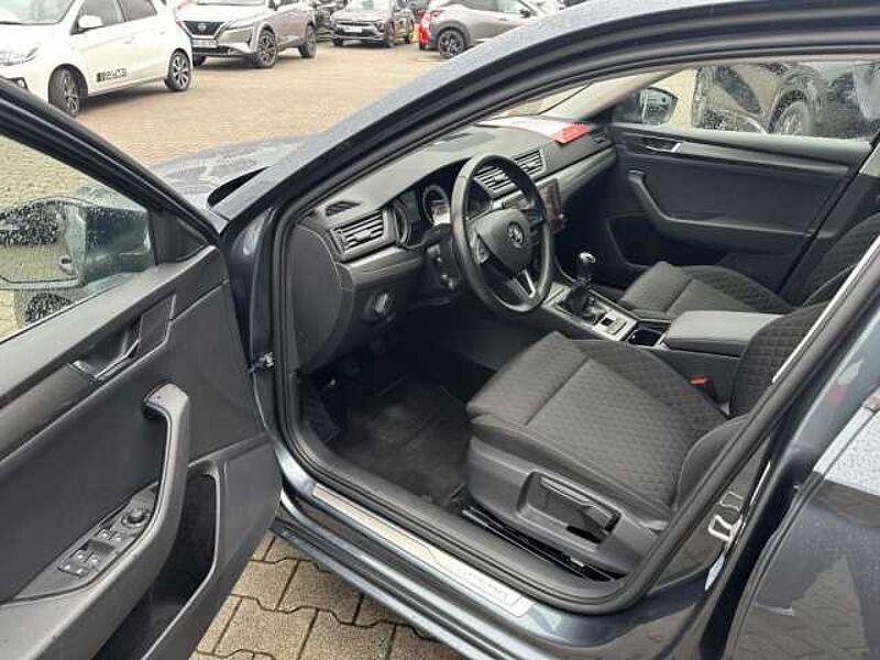 SKODA Superb Combi 1.5 TSI Ambition NAVI/KAMERA/SHZ/LM