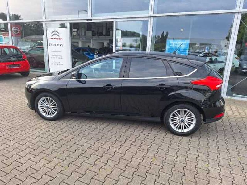 Ford Focus 1.0 EcoBoost S&S COOL&CONNECT NAVI/SHZ/PDC