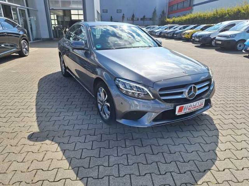 Mercedes-Benz C 180 9G-TRONIC Avantgarde LED/NAVI/KAMERA/SHZ