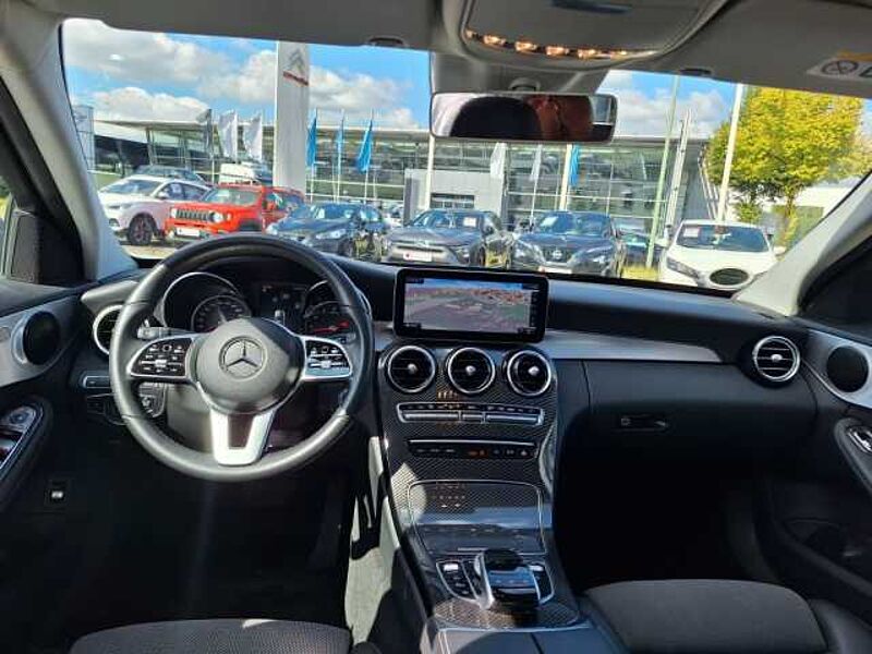 Mercedes-Benz C 180 9G-TRONIC Avantgarde LED/NAVI/KAMERA/SHZ