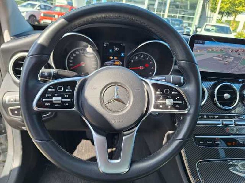 Mercedes-Benz C 180 9G-TRONIC Avantgarde LED/NAVI/KAMERA/SHZ