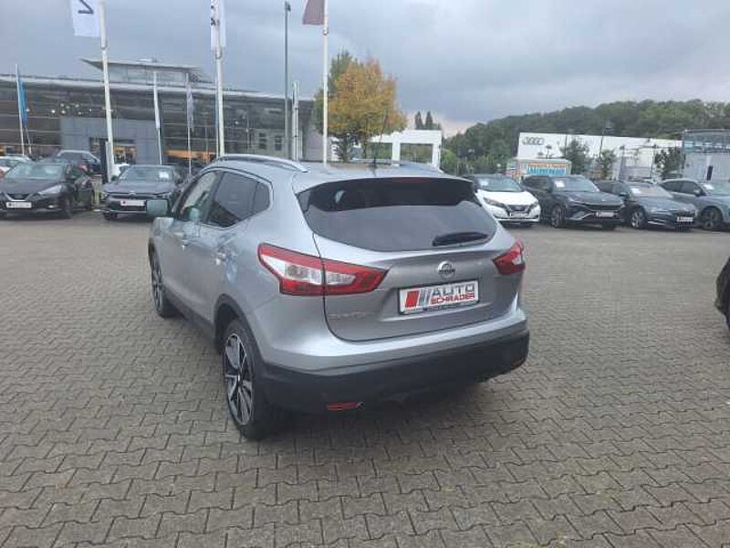 Nissan Qashqai 1.2 DIG-T Xtronic TEKNA LEDER/NAVI/PGD