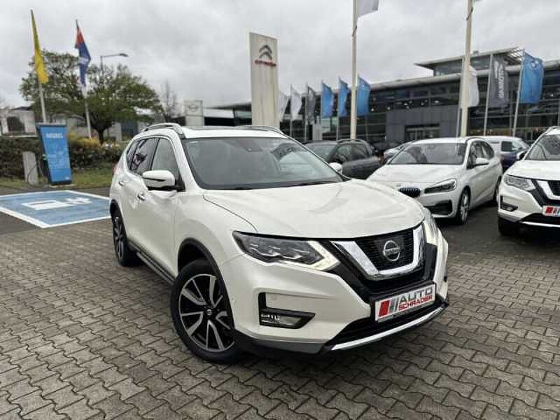 Nissan X-Trail 1.6 dCi Xtronic Tekna / II. HAND / AHK / PANO/