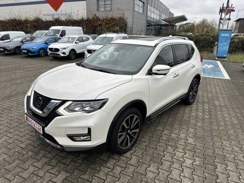 Nissan X-Trail 1.6 dCi Xtronic Tekna / II. HAND / AHK / PANO/